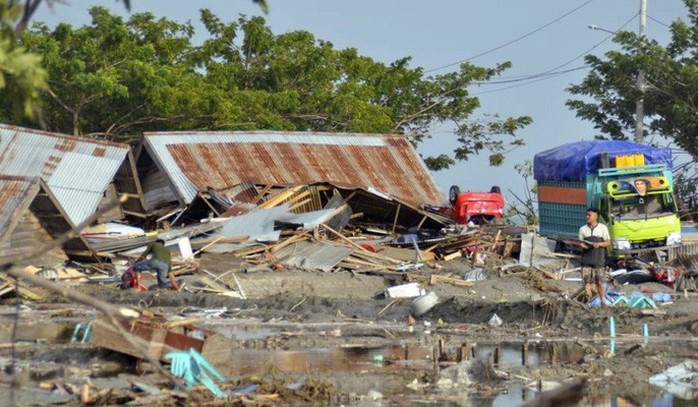 10 người Việt Nam ở nơi bị động đất, sóng thần tại Indonesia - Ảnh 1.