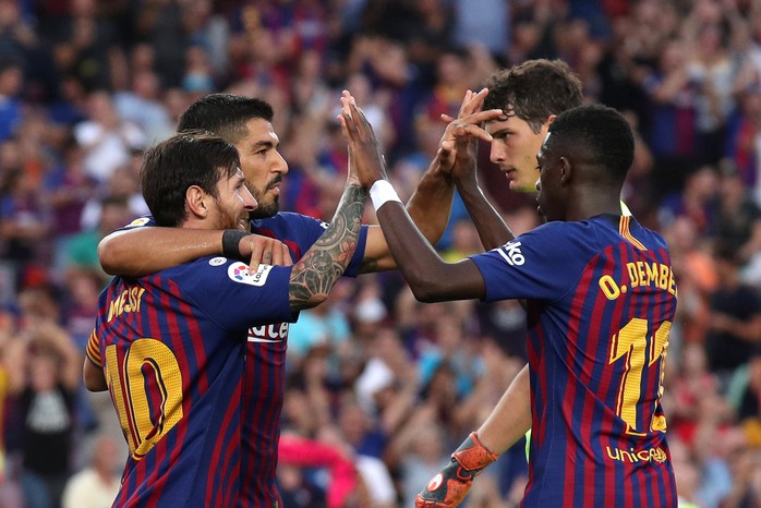Messi, Suarez cùng lập cú đúp, Barcelona xé nát lưới Huesca - Ảnh 8.