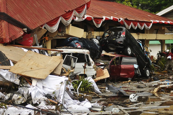 Động đất - sóng thần ở Indonesia: Số người chết có thể lên tới hàng ngàn - Ảnh 2.