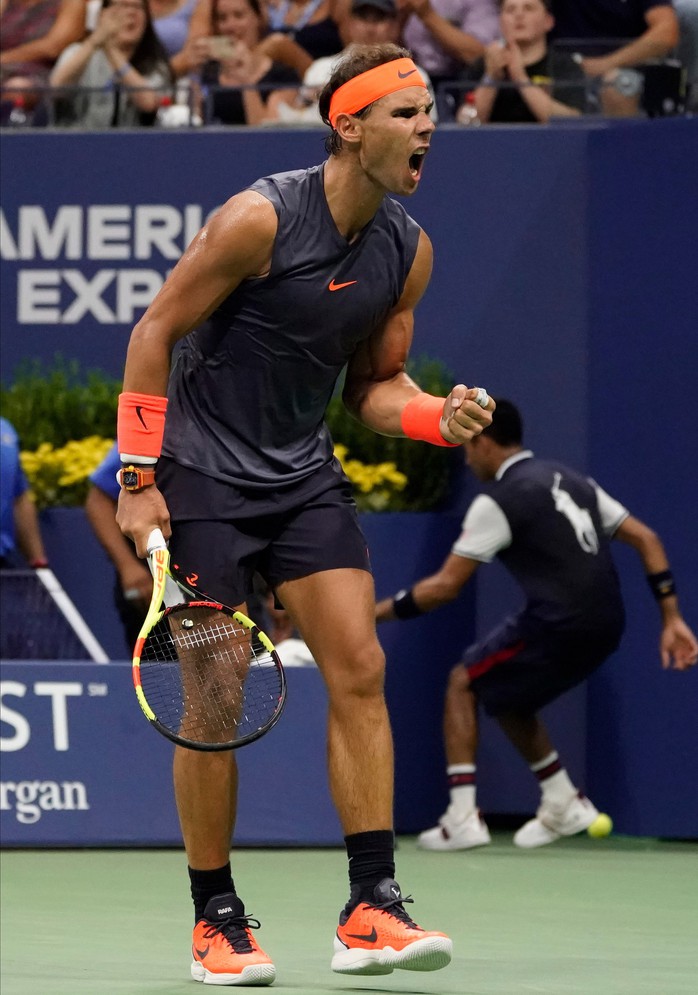 Clip: Thua ngược Nadal, Dominic Thiem thốt lên Tennis thật tàn nhẫn - Ảnh 4.