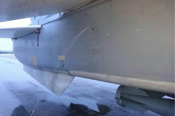 Rộ ảnh máy bay Nga bị hư hại tại Syria - Ảnh 3.