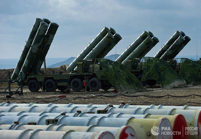 Mỹ lo ngại tên lửa S-400 của Nga ở Crimea - Ảnh 1.