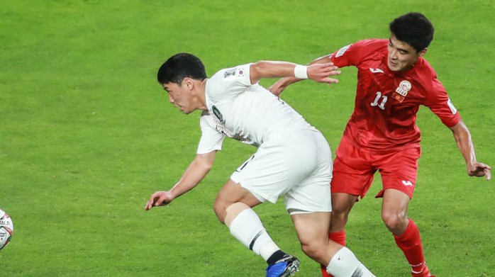 Asian Cup 2019: Vắng Son Heung-min, Hàn Quốc vẫn giành vé vào 1/8 - Ảnh 1.