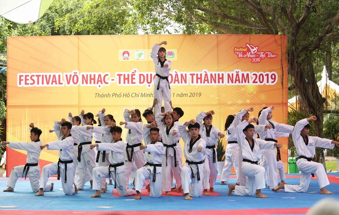 Sôi động võ nhạc học sinh  - Ảnh 1.