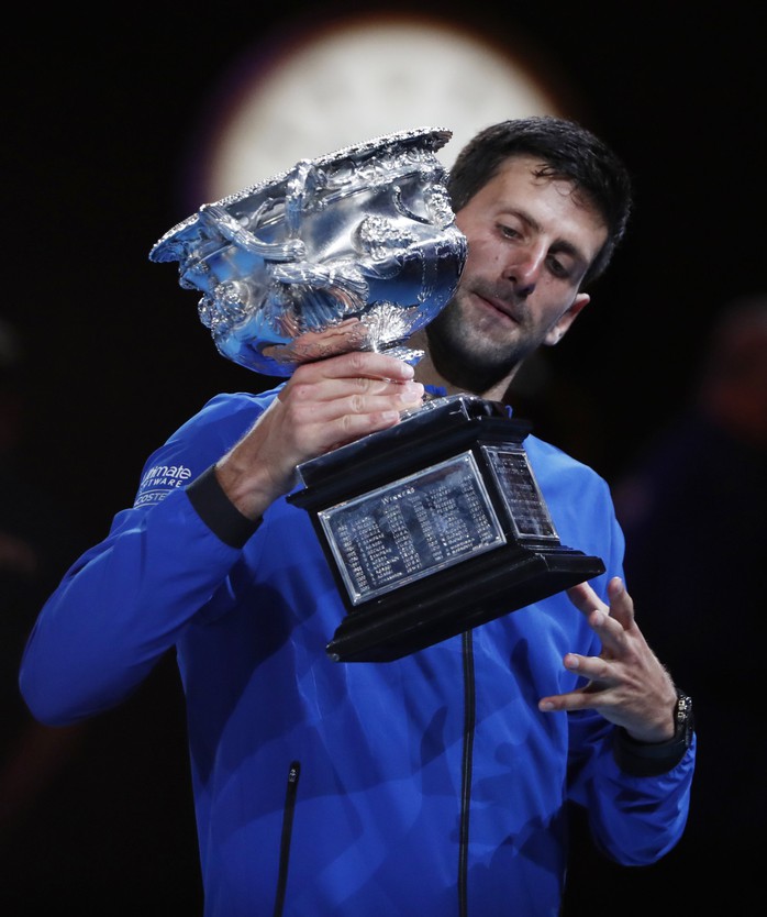 Clip: Thắng áp đảo Nadal, Djokovic lập kỷ lục vô địch ở Úc mở rộng - Ảnh 4.