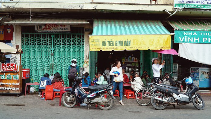 Tô hủ tiếu giá 7.000 đồng nức tiếng Sa Đéc hơn 50 năm - Ảnh 1. Tô hủ tiếu giá 7.000 đồng nức tiếng Sa Đéc hơn 50 năm - Ảnh 1.