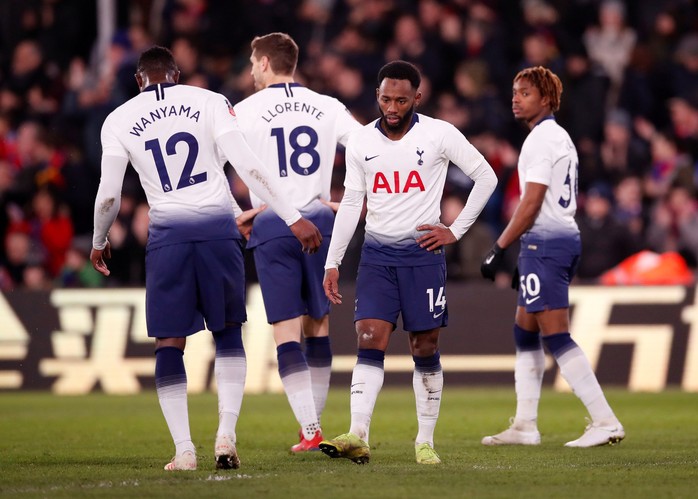 Tottenham thua thảm FA Cup, Chelsea đại thắng nhờ VAR  - Ảnh 2.