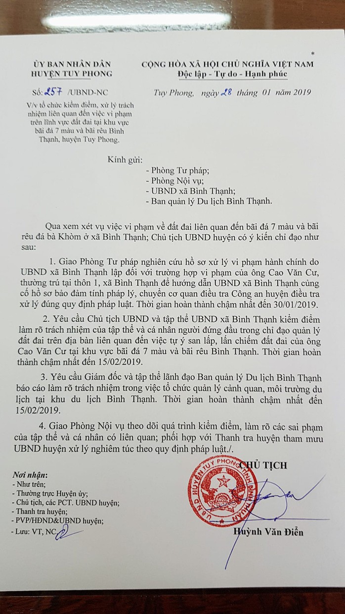 Chuyển cơ quan điều tra vụ xâm hại bãi đá 7 màu - Ảnh 2.