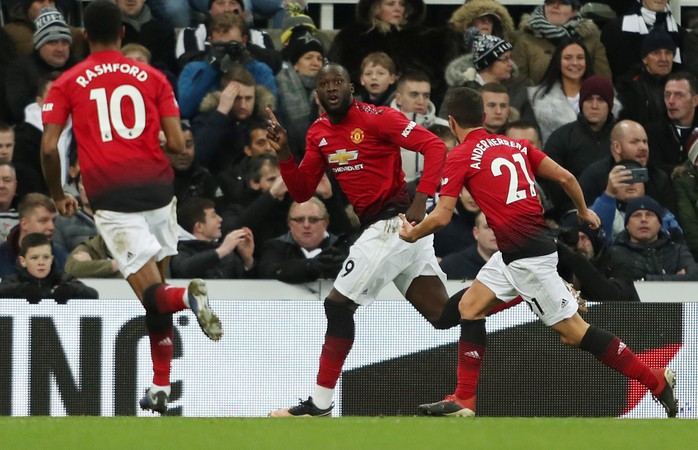 Lukaku, Rashford ghi bàn, Man United bay cao ở St.James’ Park - Ảnh 5.