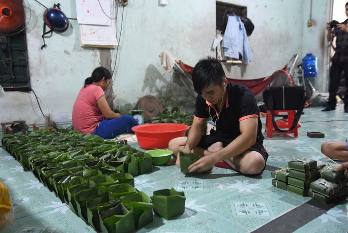Làng bánh chưng mỗi ngày xuất hàng chục tấn ở Đồng Nai - Ảnh 3. Làng bánh chưng mỗi ngày xuất hàng chục tấn ở Đồng tỷ lệ kèo nhà cái - Ảnh 3.