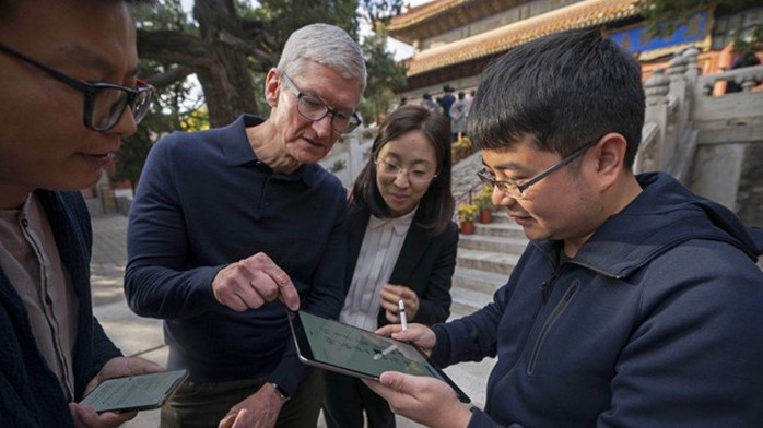 Khác với Tim Cook, người dùng Trung Quốc nói iPhone ế vì quá đắt - Ảnh 1.
