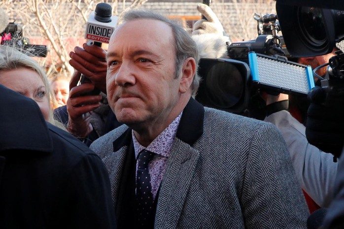 Kevin Spacey ra tòa, phủ nhận tội tấn công tình dục - Ảnh 1.