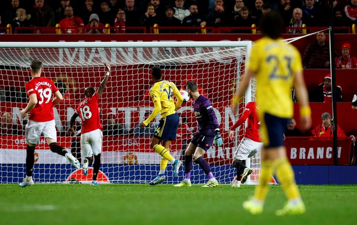 Man United rơi xuống vị trí thứ 10, ghế Solskjaer lung lay!  - Ảnh 4.