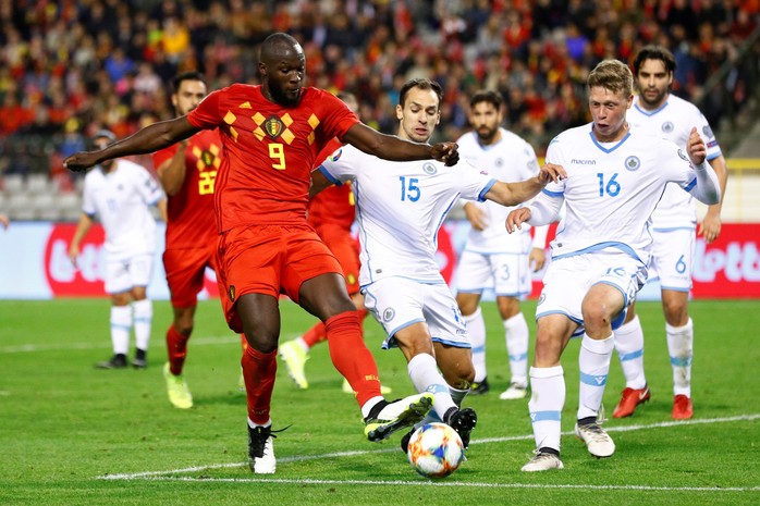 Lukaku lập kỷ lục ghi bàn, Bỉ giành vé đầu tiên đến EURO 2020 - Ảnh 2.