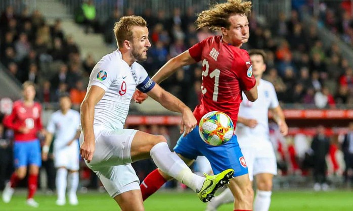 Harry Kane muốn phá vỡ kỷ lục ghi bàn của Rooney - Ảnh 2.