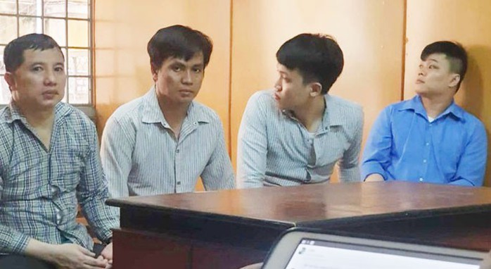 Lăn tăn với... tính chất côn đồ! - Ảnh 1. Lăn tăn với... tính chất côn đồ! - Ảnh 1.