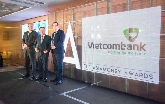 Asiamoney công nhận Vietcombank là ngân hàng nổi bật nhất Việt Nam - Ảnh 1.