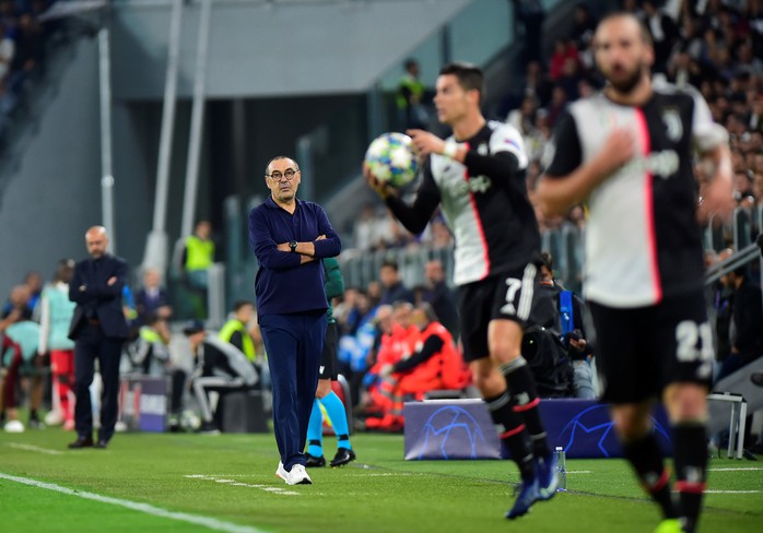 Ronaldo lập kỷ lục ghi bàn, xóa hiềm thù với Higuain - Ảnh 6.