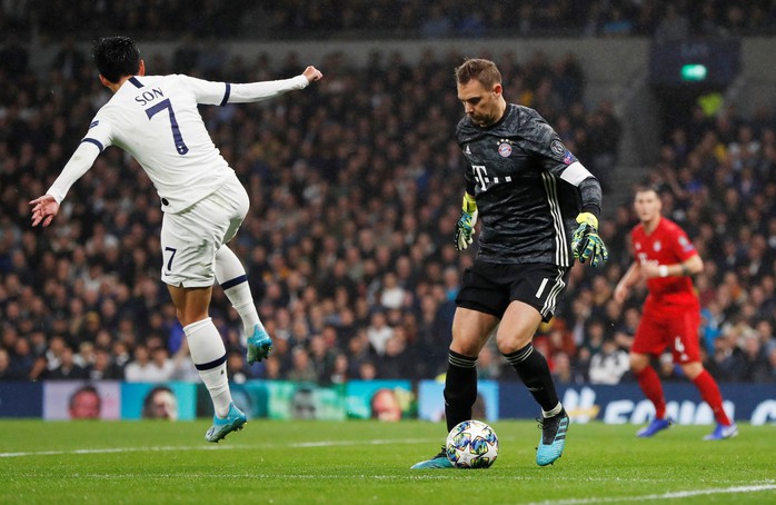 Bayern Munich thắng hủy diệt 7-2, Tottenham sắp mất ngôi á quân - Ảnh 1.