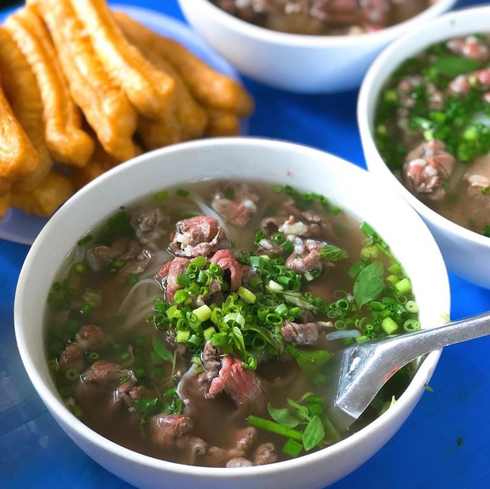 Đi tìm 5 quán phở đông khách bậc nhất ở Hà Nội - Ảnh 3.