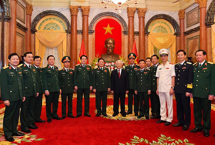 Tổng Bí thư, Chủ tịch nước trao Quyết định thăng quân hàm cho 2 tướng lĩnh quân đội - Ảnh 2.