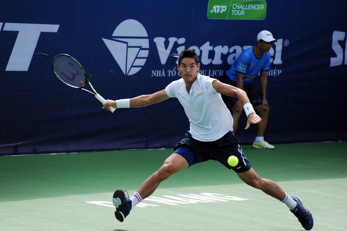 Đánh bại Văn Phương, tay vợt top 200 ATP đoạt cú đúp danh hiệu - Ảnh 2.