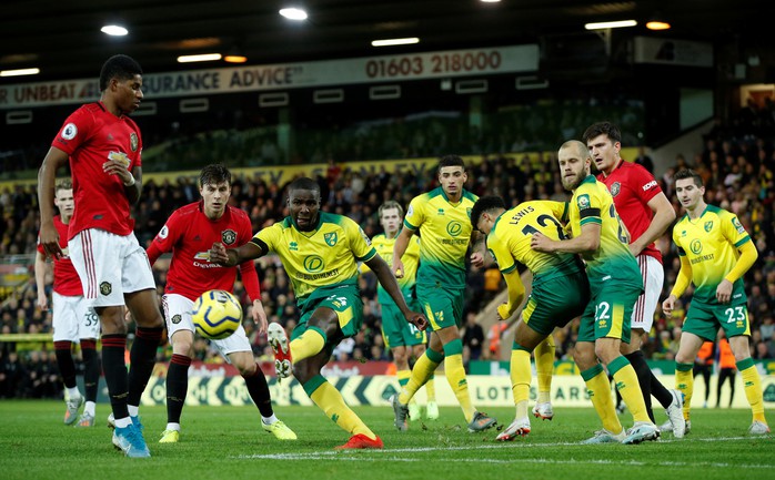 Hỏng 2 quả phạt đền, Man United vẫn thắng Norwich, tăng 7 hạng - Ảnh 1.