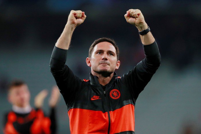 Siêu phẩm của Willian giúp HLV Lampard nở mặt - Ảnh 1.