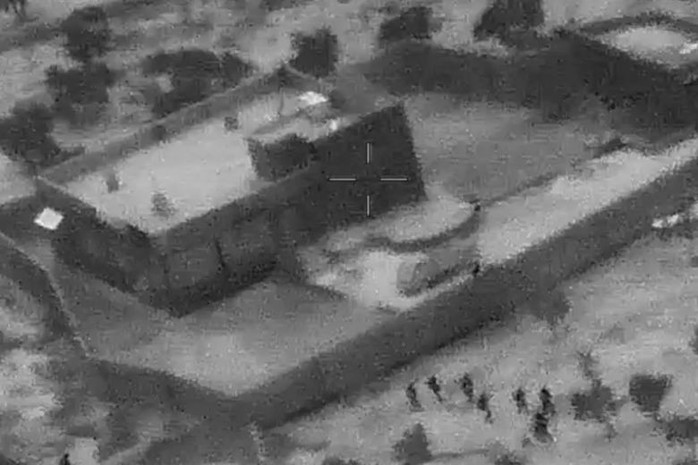 Mỹ công bố hình ảnh cuộc đột kích tiêu diệt thủ lĩnh tối cao IS - Ảnh 1.