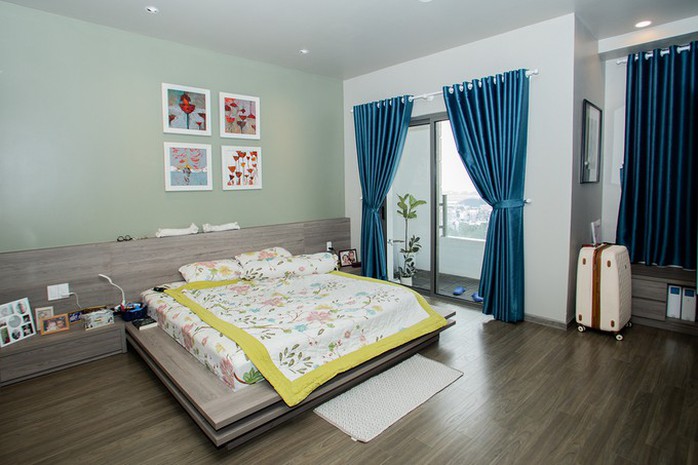 Chủ nhà gộp ba căn hộ để có phòng khách hơn 100 m2 - Ảnh 9.
