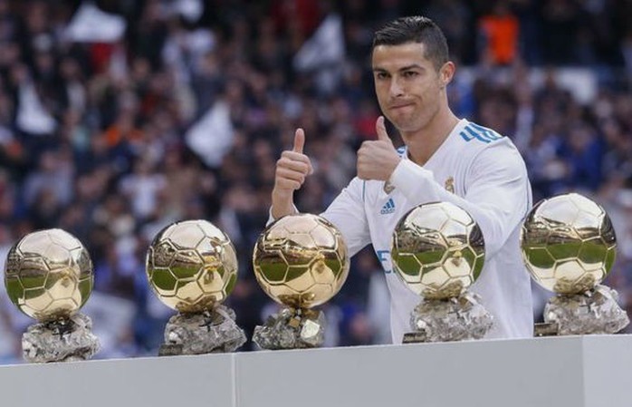 Ronaldo được truyền thông Ý trao sớm Quả bóng vàng 2019 - Ảnh 5.