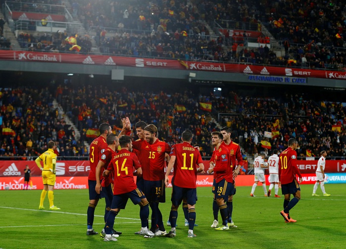 Cazorla trở lại, Tây Ban Nha vượt qua vòng loại Euro 2020 - Ảnh 3.