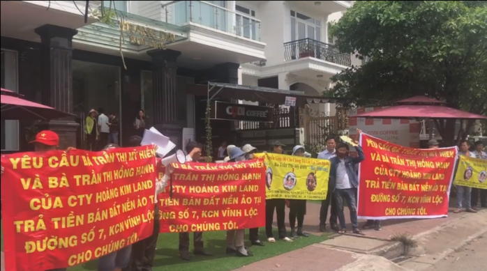 TP HCM: Bắt giam nữ giám đốc Công ty Hoàng Kim Land - Ảnh 2.