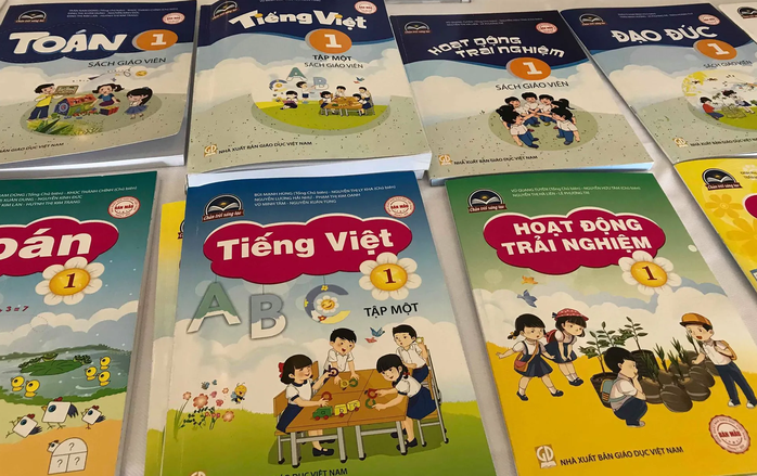 Bộ GD-ĐT chính thức công bố sách giáo khoa lớp 1 - Ảnh 2.