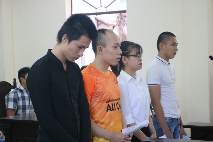 Đông đảo người dân đến phiên xử Alibaba làm liều ở Bà Rịa - Vũng Tàu - Ảnh 2.