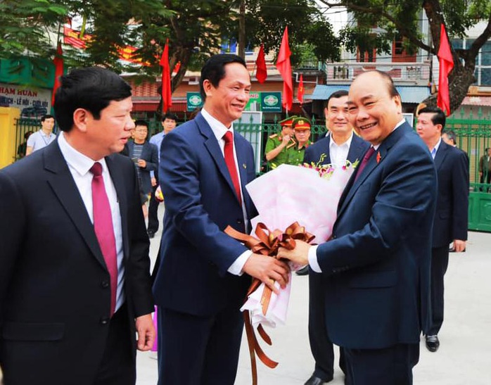 Thủ tướng Nguyễn Xuân Phúc: Biên giới bình yên mới lo chuyện đại sự trong nước được - Ảnh 1.