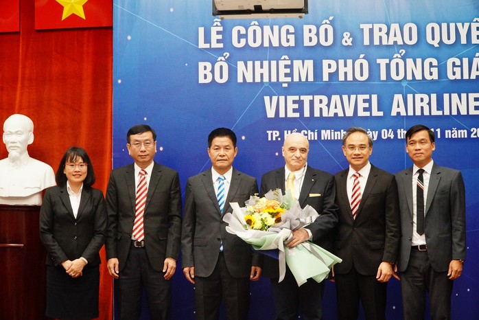 Vietravel Airlines bổ nhiệm phi công người Ý làm Phó Tổng Giám đốc - Ảnh 1.