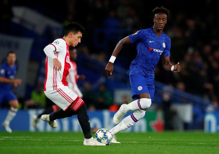 Sao trẻ Abraham quyết ghi bàn, Chelsea mơ soán ngôi Man City - Ảnh 3.