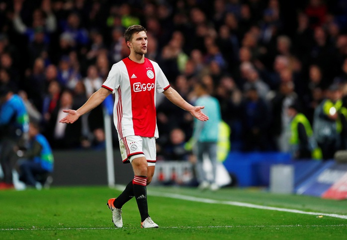 Cận cảnh 2 thẻ đỏ trong 55 giây của Ajax, Chelsea được trọng tài ưu ái? - Ảnh 5.