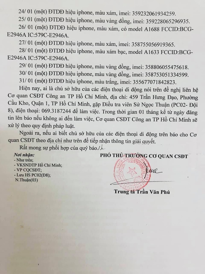 Công an TP HCM tìm chủ của 2 chiếc xe máy và hàng chục điện thoại - Ảnh 2.