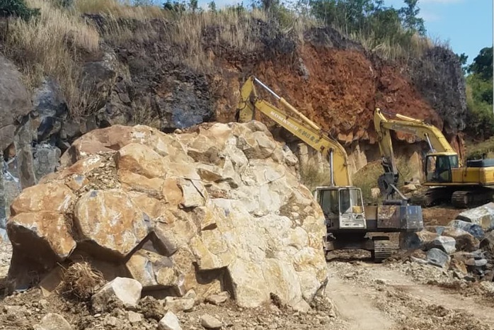 Vụ vừa báo chính quyền, đá tặc đã biết và tháo chạy: Làm rõ thông tin, xử lý trách nhiệm địa phương - Ảnh 1.