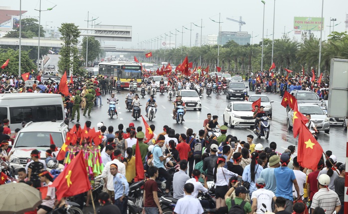 Lịch đón các cô gái, chàng trai Vàng vinh quy bái tổ sau kỳ tích SEA Games 30 - Ảnh 1.