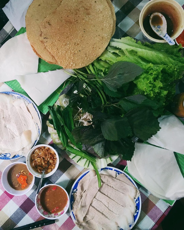 4 địa chỉ bánh tráng thịt heo ngon ở Đà Nẵng - Ảnh 10.