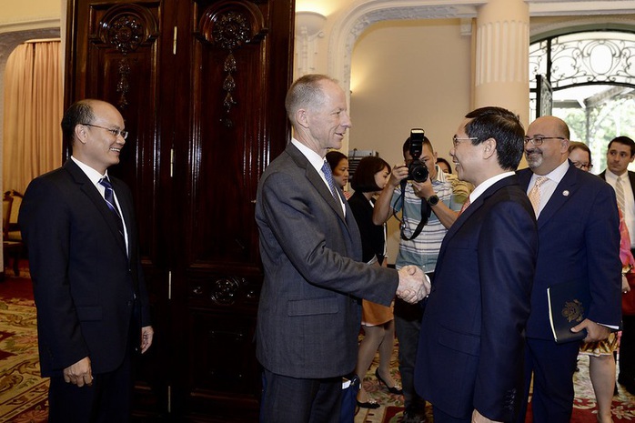 Trợ lý Ngoại trưởng Mỹ David Stilwell thăm Việt Nam - Ảnh 3.