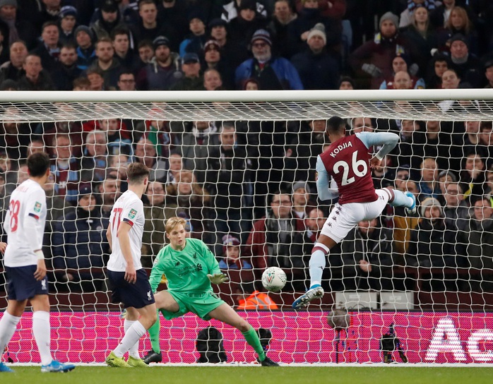 Chia quân đá cúp, Liverpool thua trận kinh hoàng ở Villa Park - Ảnh 3.