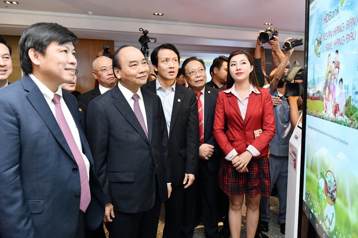 HDBank mở rộng mạng lưới ra nước ngoài - Ảnh 2. HDBank mở rộng mạng lưới ra nước ngoài - Ảnh 2.