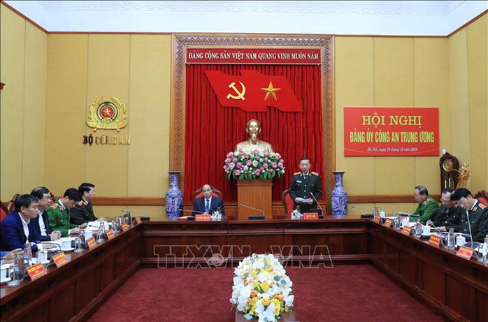 Thủ tướng Nguyễn Xuân Phúc chỉ đạo tại Hội nghị Đảng ủy Công an Trung ương - Ảnh 2.