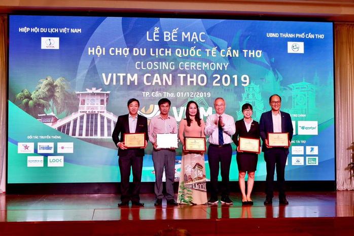 Saigontourist đạt nhiều giải thưởng tại Lễ vinh danh các cá nhân, doanh nghiệp tiêu biểu năm 2019 của du lịch Việt Nam - Ảnh 1.