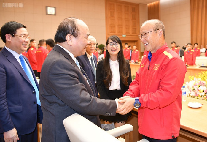 Thủ tướng gửi thư động viên HLV Park Hang-seo và Đoàn Thể thao Việt Nam - Ảnh 1.