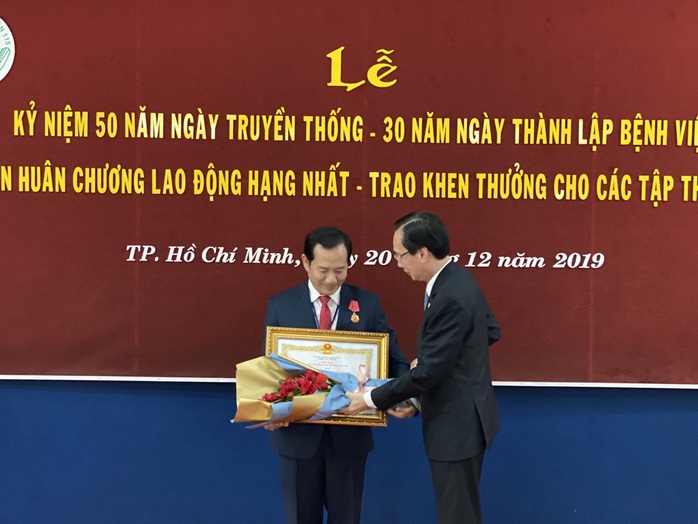 Bệnh viện Nhân dân 115 đạt 10 kỷ lục Việt Nam và châu Á - Ảnh 1.